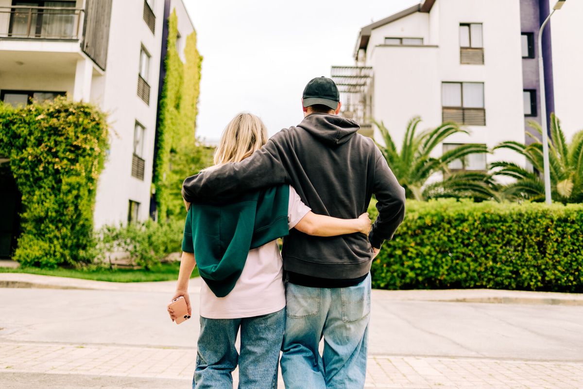 May Mortgage Outlook: Rates Stable but Braced for Shocks