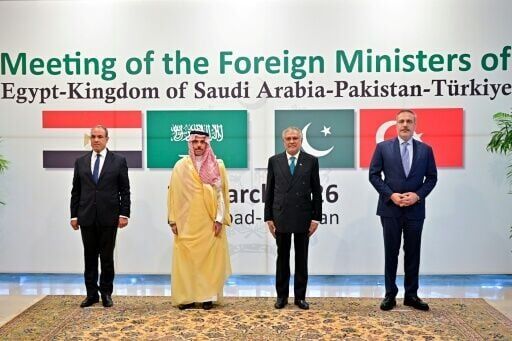 Pakistan says growing support for its Mideast war talks plan