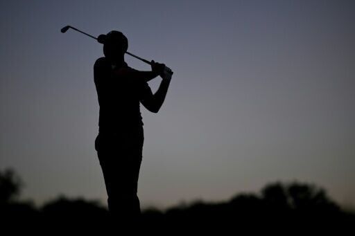 Berger's lead narrows at rain-hit Arnold Palmer