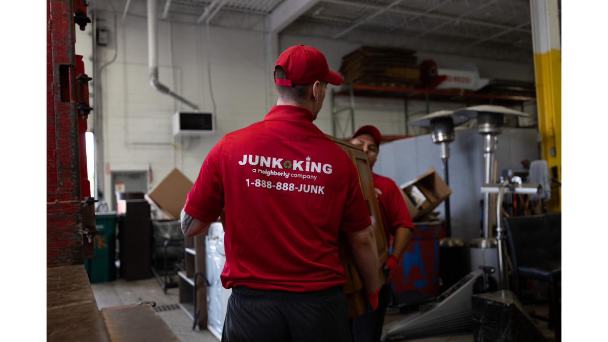 Brisbane, CA Garage Cleanouts: Hot Tub & Electronics Disposal Service Expanded