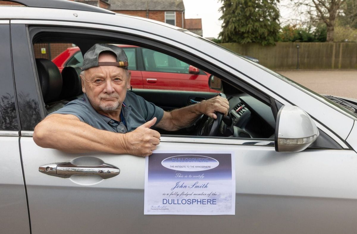 ‘Most boring man’ takes on ‘manosphere’ with ‘dullosphere’