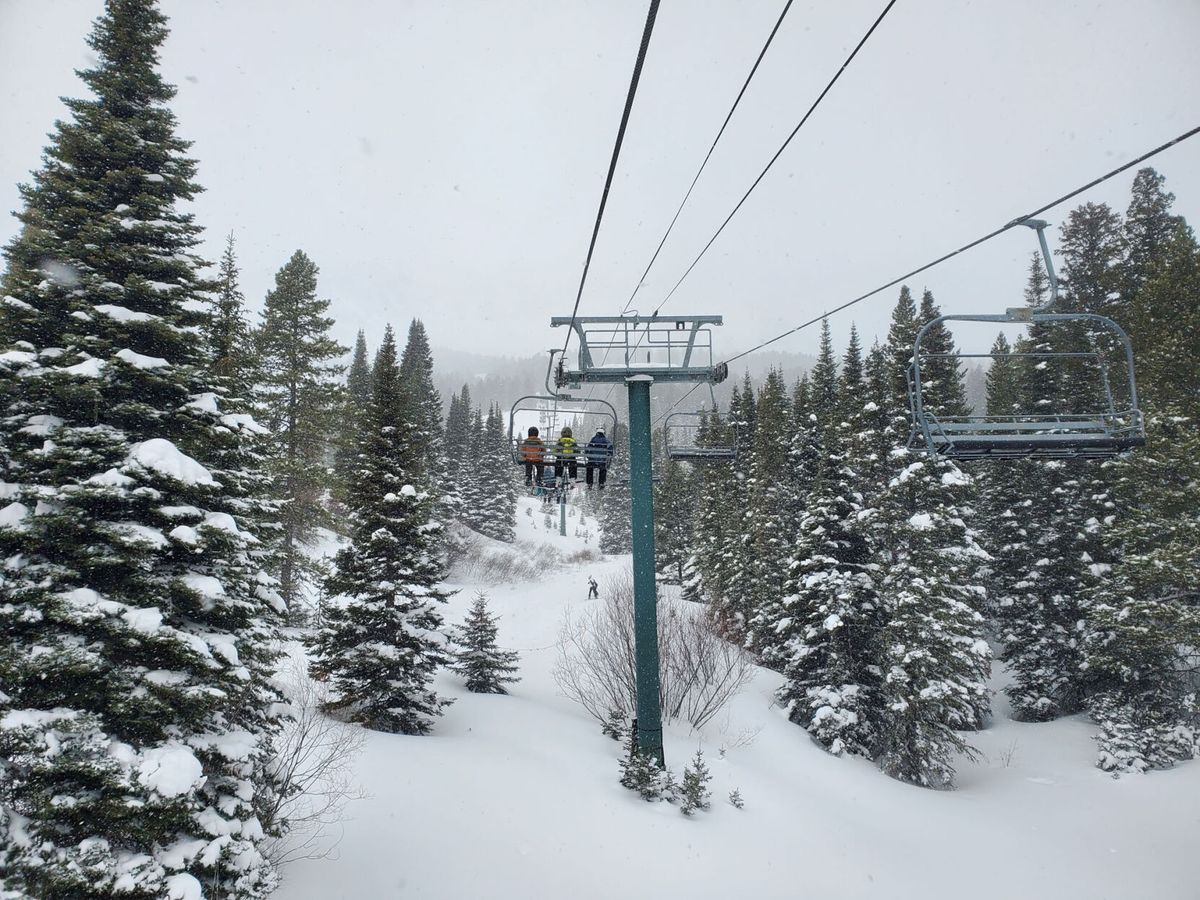 La Niña signals snowy days ahead for Montana skiers