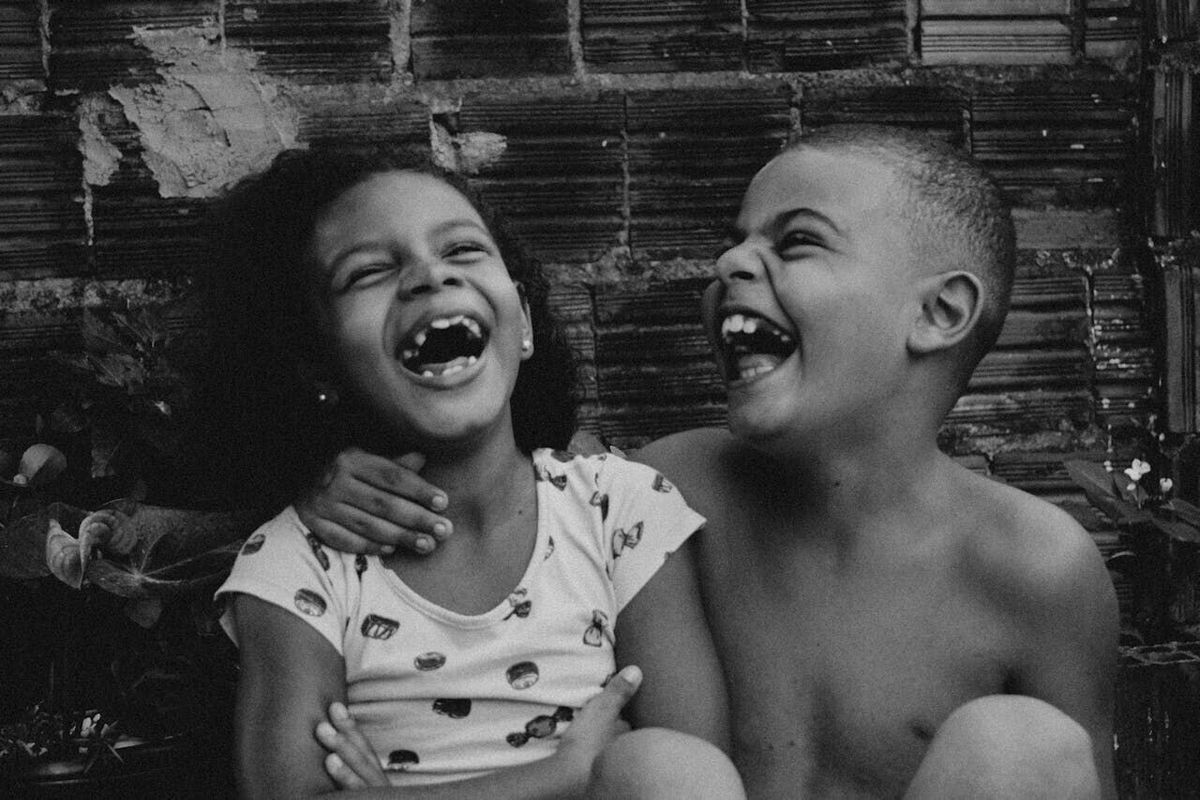 Making kids laugh helps their brains be more resilient
