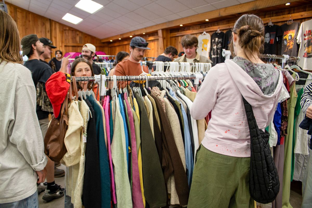 406 Flea promotes environmental sustainability in fashion