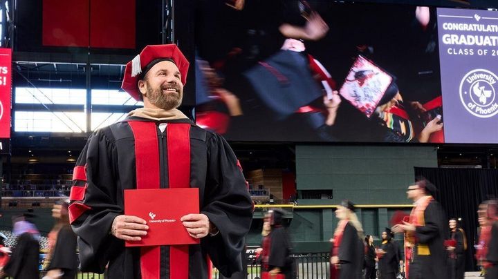 How working adults can evaluate online college in 2026