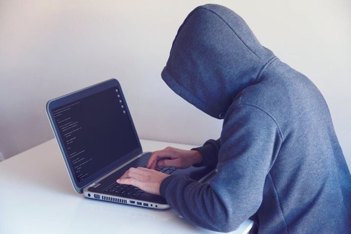 Scammer reveals how AI helped him swindle thousands from Americans