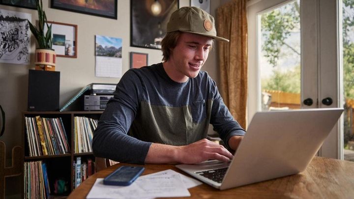 Your Tax Refund Is at Stake: How to Use AI Safely to Guarantee Accuracy and Maximize Your Money
