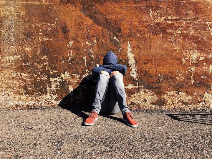 Warning Signs Of Suicidal Thoughts In Teenagers: Guide For Parents Released