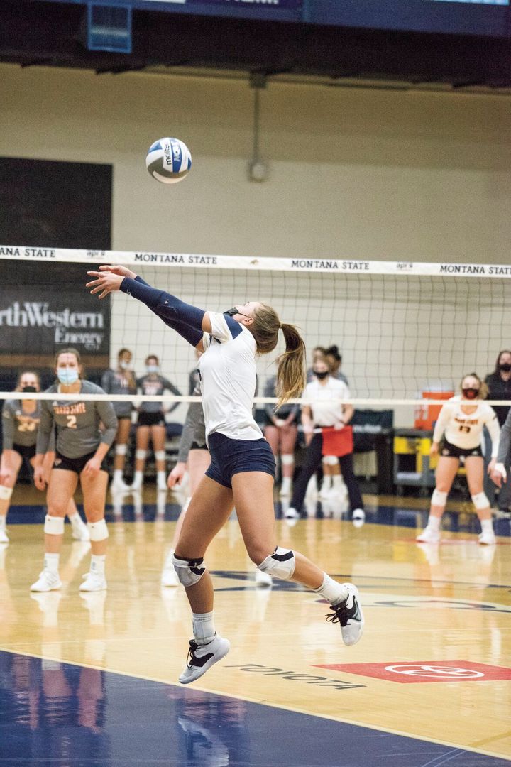 Bobcats volleyball sweeps ISU