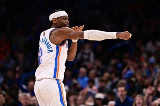 Gilgeous-Alexander scores 40 as Thunder clinch playoff berth