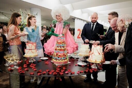 Amsterdam marks 25 years of gay marriage with weddings