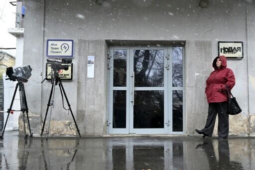 Russian police raid independent Novaya Gazeta outlet, reporter detained