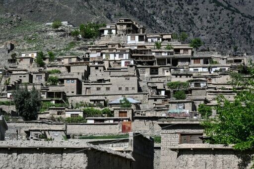 War with Pakistan halts school for Afghan border children