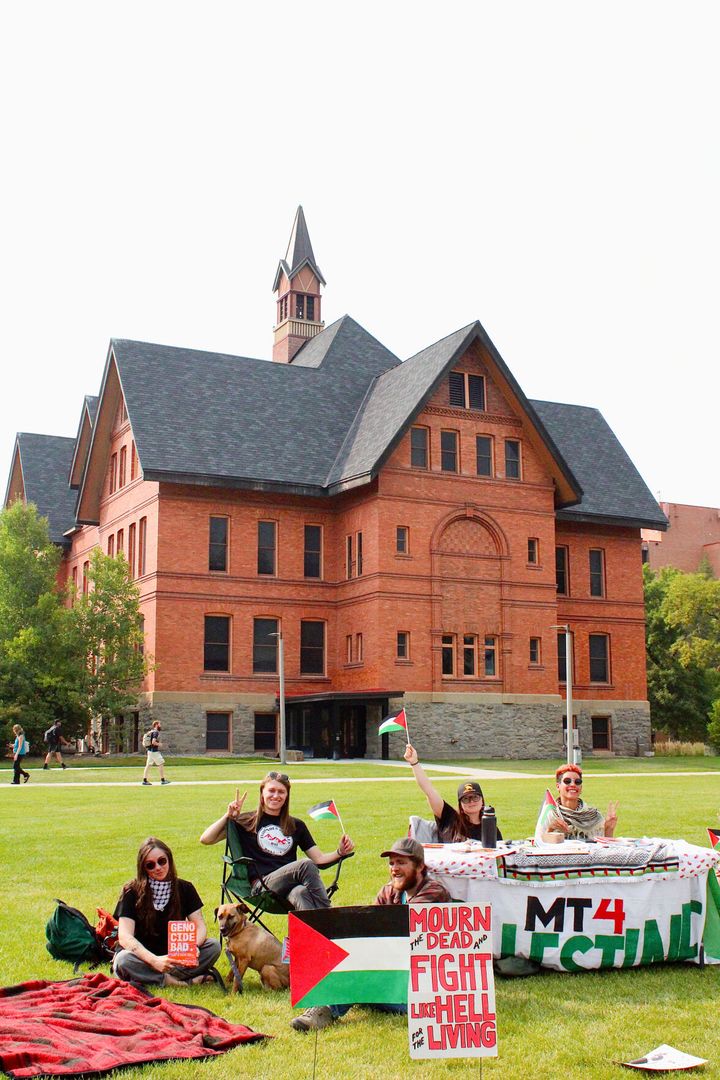 Students join 24-hour hunger strike in support of Palestine