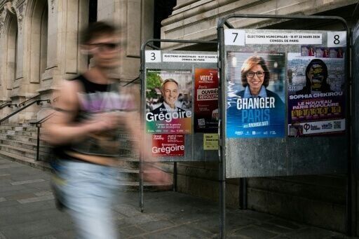 France to elect mayors in run-up to key presidential vote
