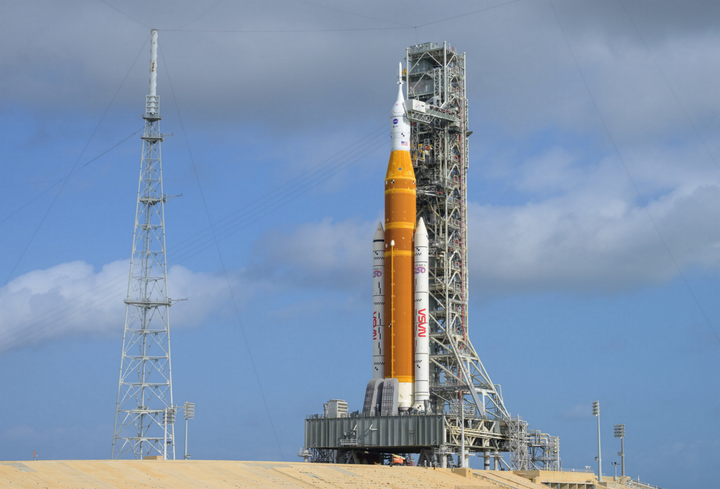 NASA honors astronauts who traveled to moon as historic launch nears