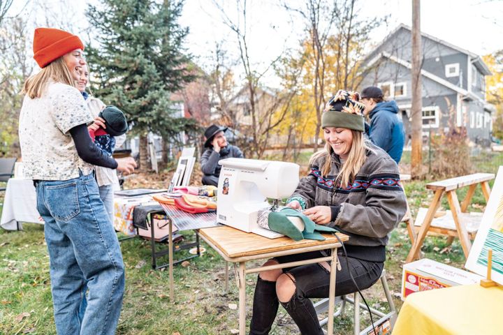 Bozeman Art Market Inspires a New Community