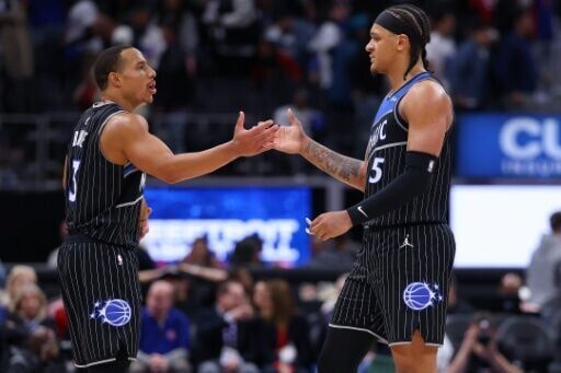 Thunder sweep Suns, Denver avoids ouster, Pistons on the brink