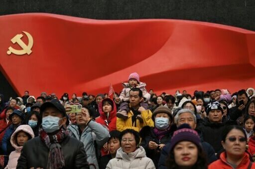 China's leaders gather for key strategy session as challenges grow
