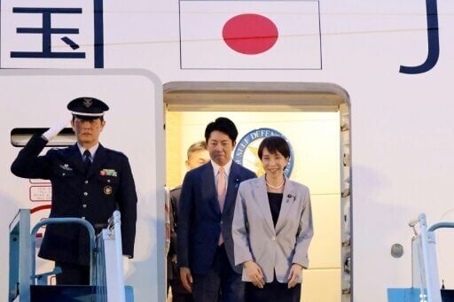 Japan PM meets top Vietnam leaders in Hanoi