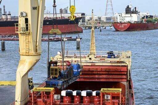 Venezuela oil reserves both entice and repel energy giants