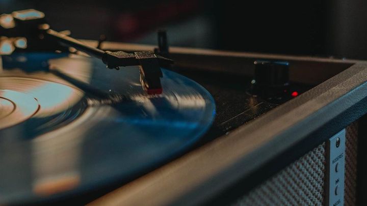 Vinyl records: Everlasting music, modern products