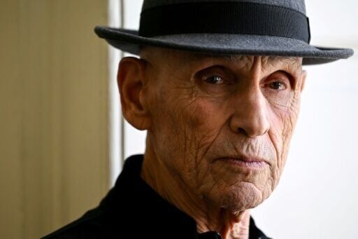 Famed photographer Joel Meyerowitz embraces camera phones