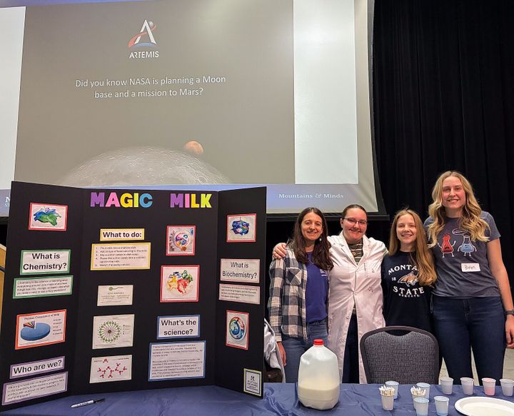 From dino poop to quantum physics, MSU Science Night had it all