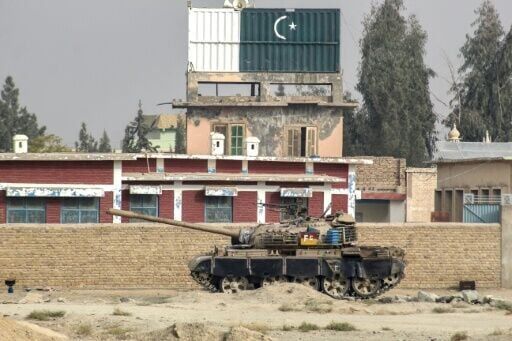 Pakistan bombs Kabul in 'open war' on Afghanistan's Taliban government