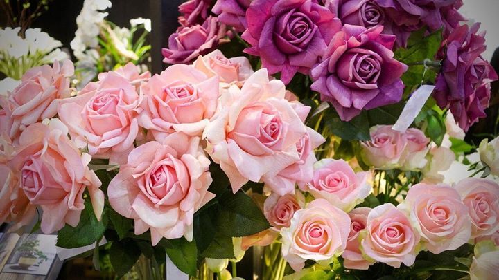 From bouquets to filet mignon: What Instacart orders reveal about the best Mother's Day gifts in Montana