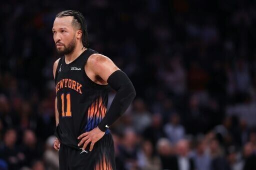 Spurs thrash Timberwolves as Knicks edge Sixers in NBA playoffs