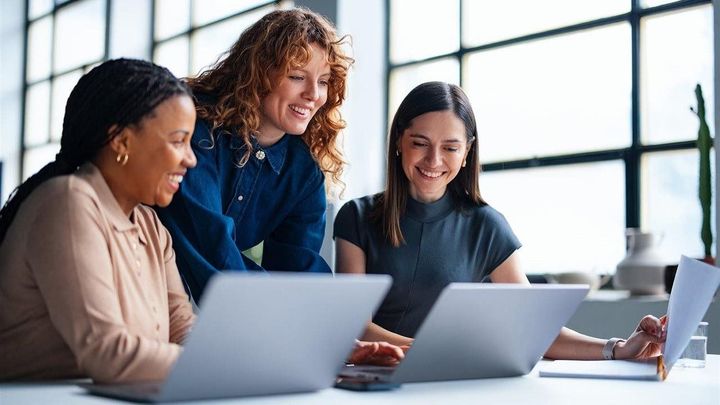 How PR and MarCom leaders can improve and measure brand visibility in the AI era