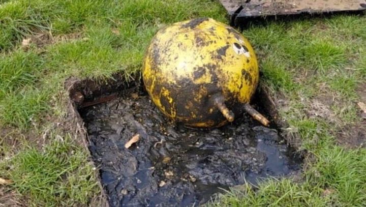 Moldy space hopper forced down manhole floods sewer