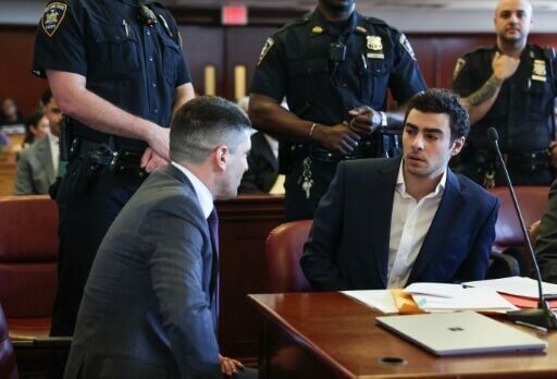 Mangione federal trial over CEO murder delayed to January