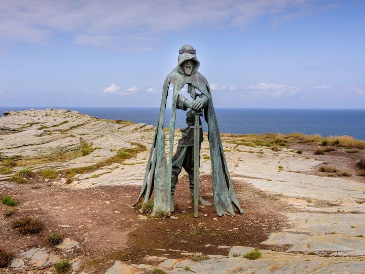 King Arthur’s birds return to historic castle after 100 year absence