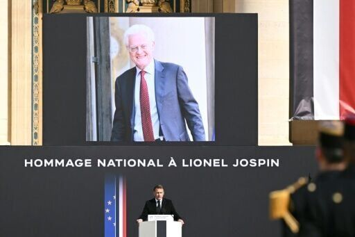 France bids farewell to ex-PM Jospin who 'modernised' nation