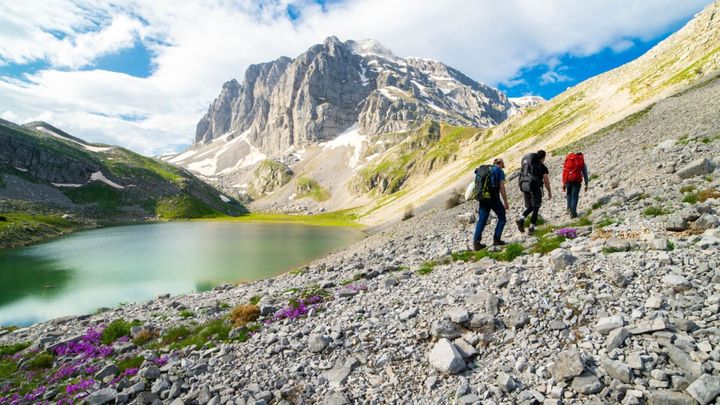 Climate change cuts mountain snow by nearly 60% in 40 years