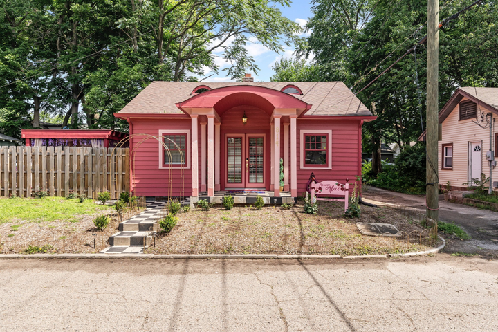 Alice in Wonderland-themed tiny home on sale for over $200,000