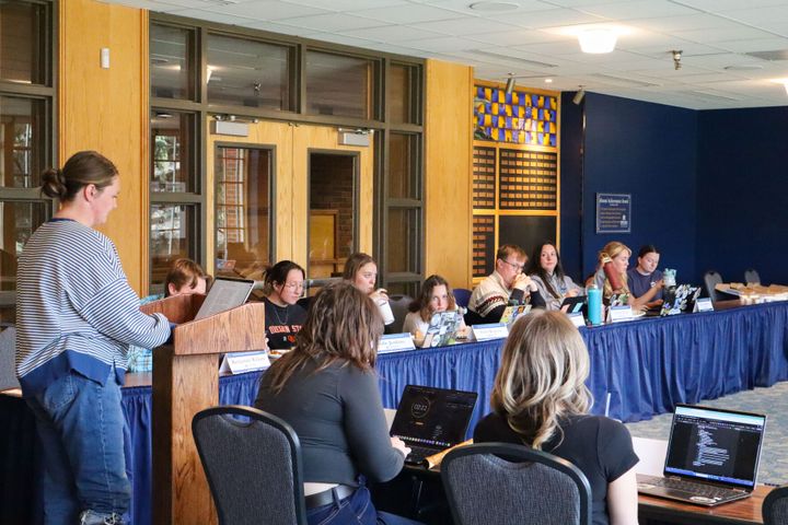 ASMSU Senate passes revised leadership resolution