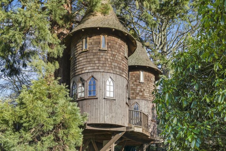 Country estate comes with ‘ultimate’ treehouse castle up