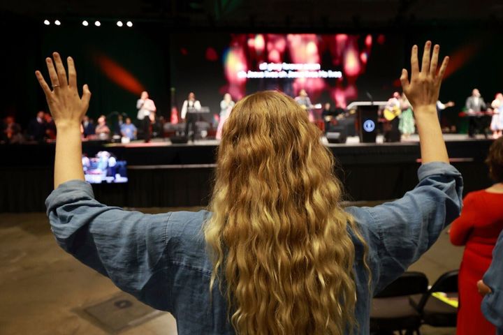 Beyond Sunday: The new social media world for churches and other houses of worship
