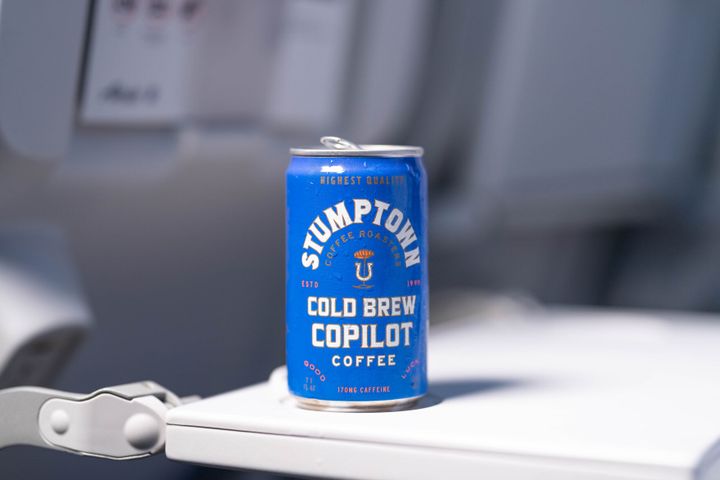From Cold Brew to Champagne: Alaska and Hawaiian Introduce New Summer Drinks for Every Guest