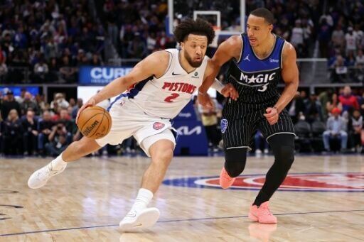 Pistons stay alive, Lakers can't stop Rockets