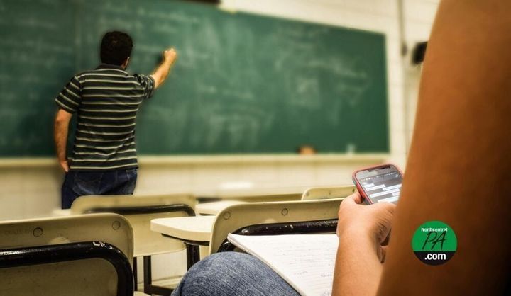 Pa. House approves restrictions on cell phones in schools