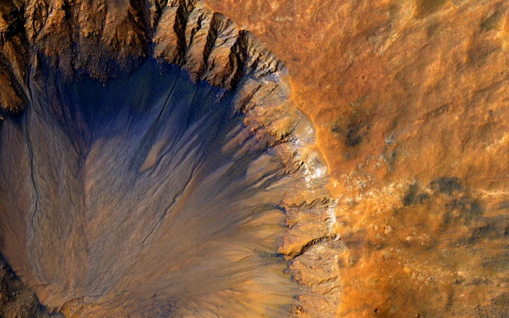 Spacecraft exploring mysteries of Mars celebrates 20th anniversary