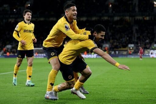 Liverpool rocked by last-gasp defeat at Wolves