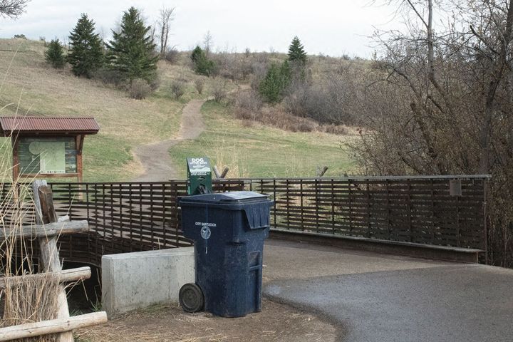 Putting the Right Foot Forward: Trail Etiquette for the Summer