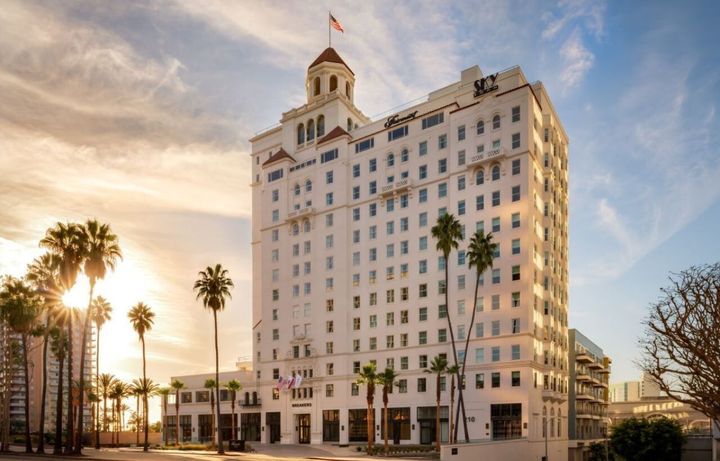 Long Beach’s Breakers Hotel Turns Its Past Into the Main Attraction