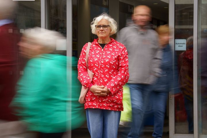 Woman’s rare condition makes her think strangers are friends