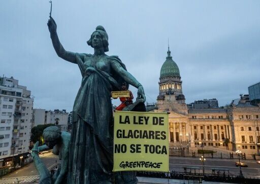 Argentine MPs approve bill to allow mining in glaciers